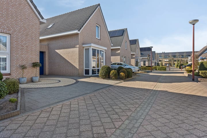 Foto 7 van Koos Roksstraat 5