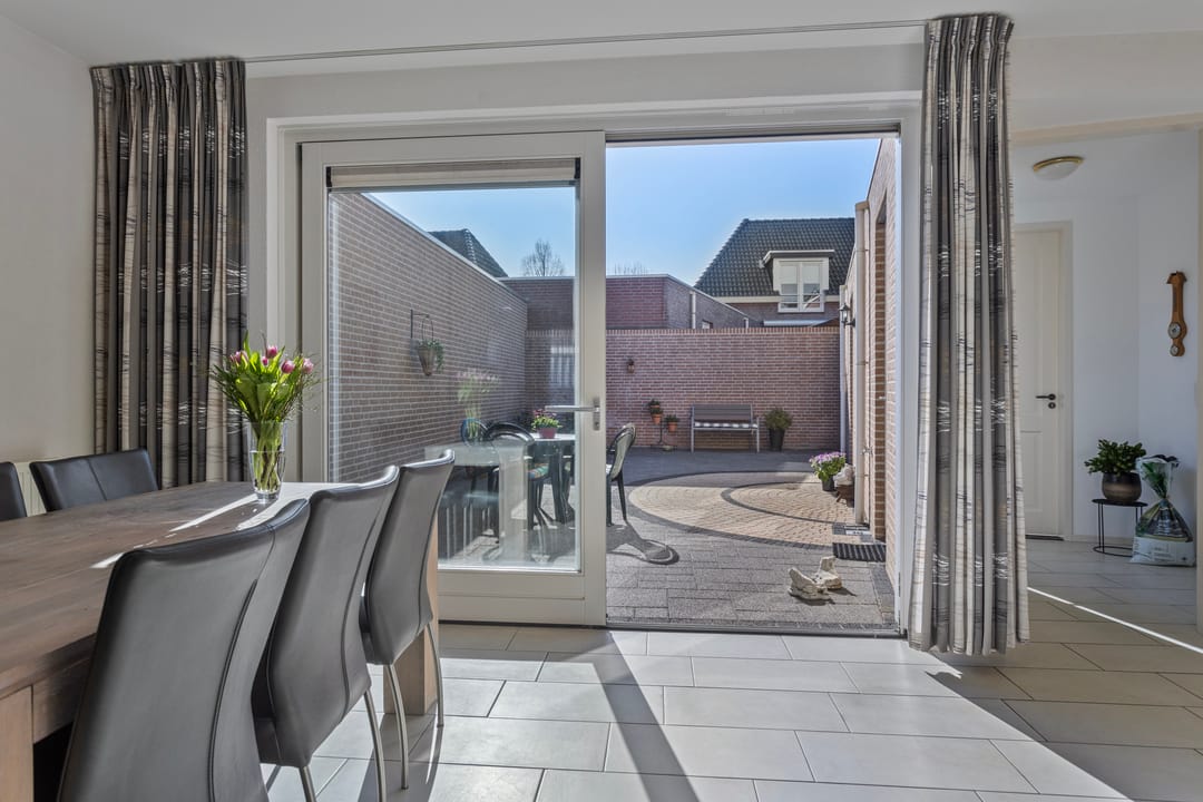 Foto 17 van Koos Roksstraat 5