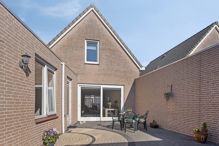 Foto 35 van Koos Roksstraat 5