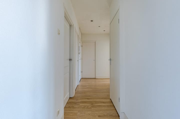 Foto 14 van Willem de Mérodestraat 56