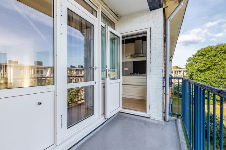 Foto 21 van Willem de Mérodestraat 56