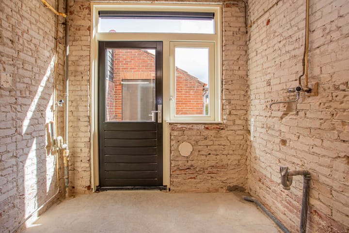 Foto 10 van Dommelstraat 1