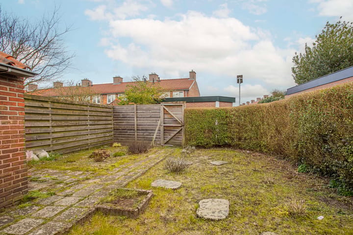 Foto 28 van Dommelstraat 1