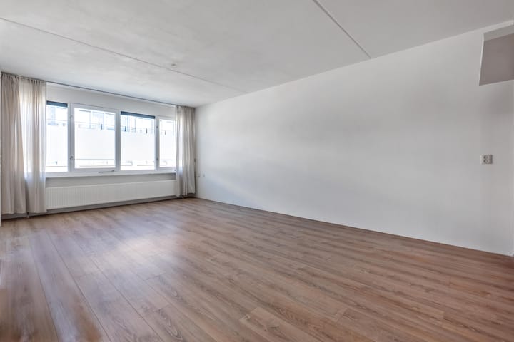 Foto 3 van Van Diemenstraat 64