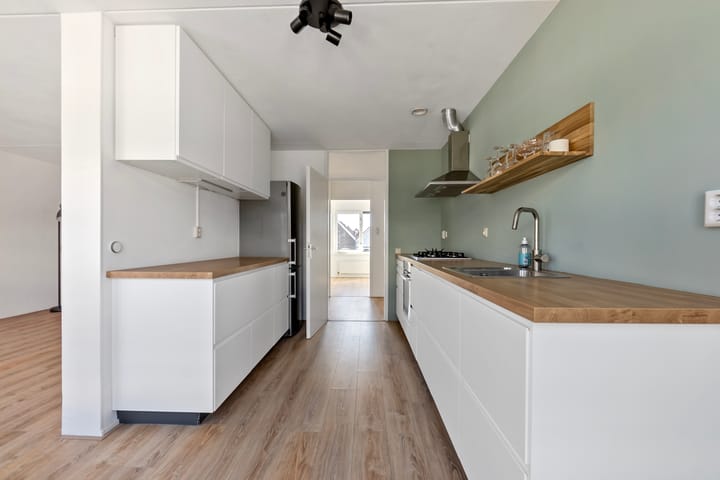 Foto 4 van Van Diemenstraat 64