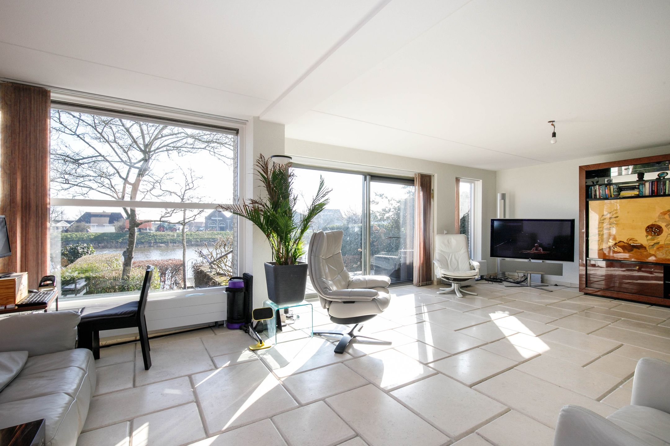 Foto 6 van Uiterwaard 109