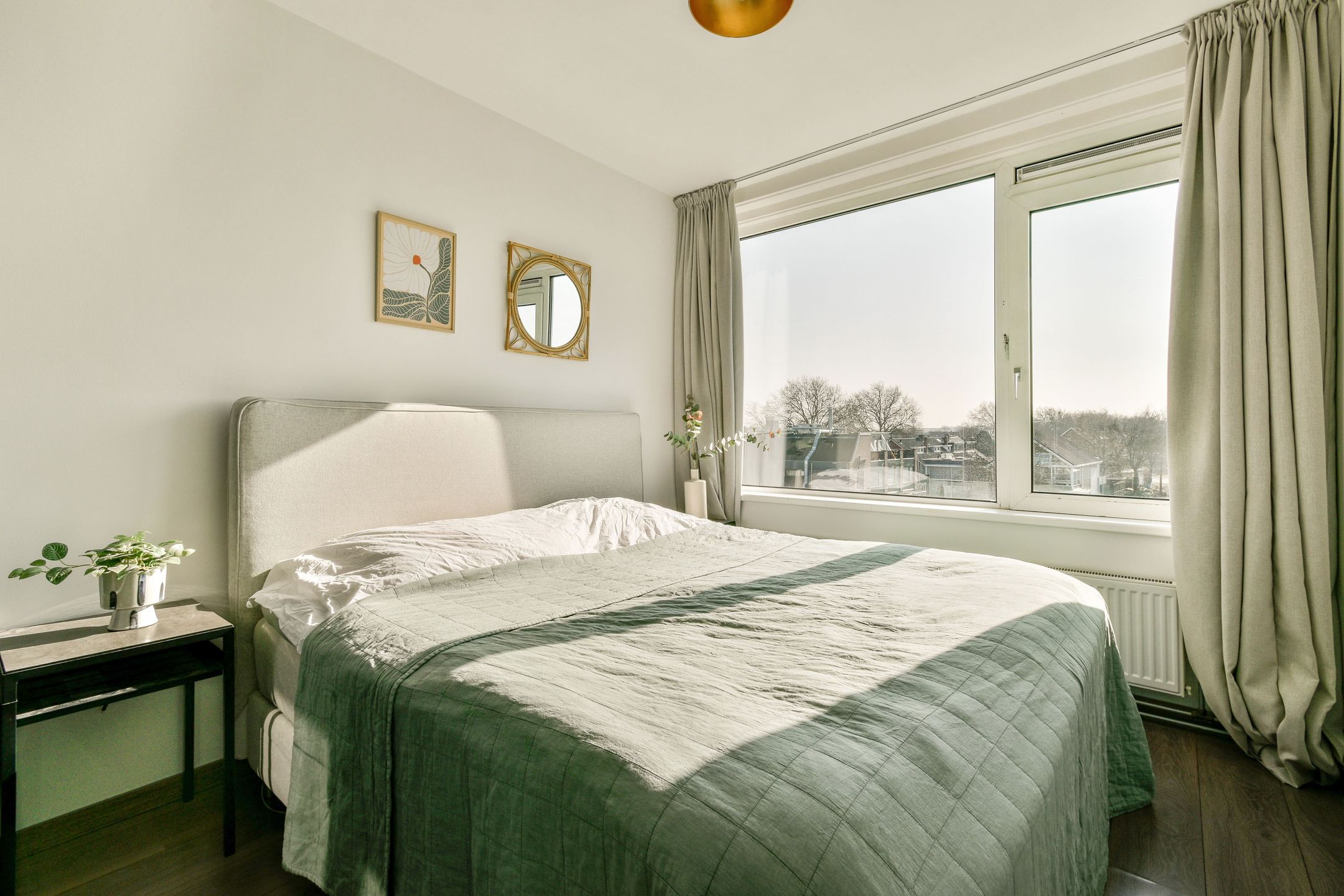 Foto 3 van Lorentzplein 19