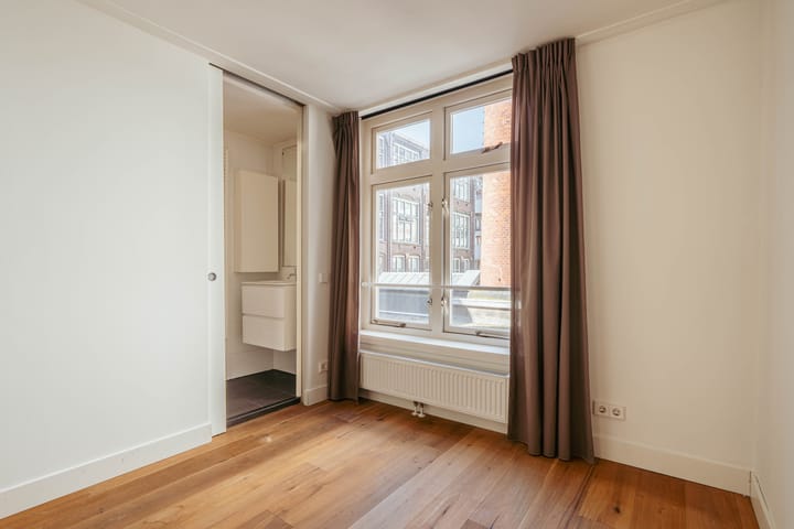 Foto 12 van Kinkerstraat 64-B