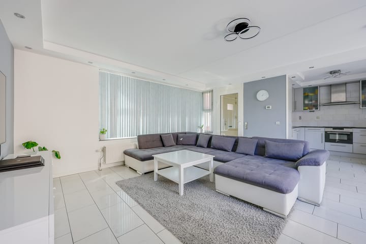 Foto 2 van J.J. Slauerhoffstraat 122