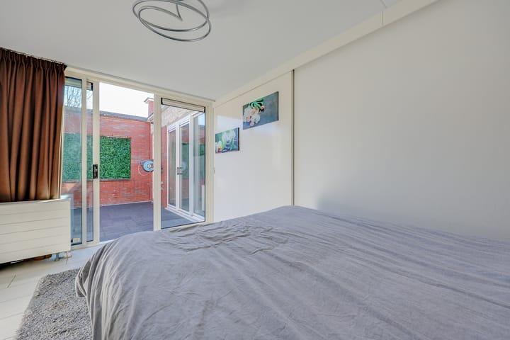 Foto 15 van J.J. Slauerhoffstraat 122