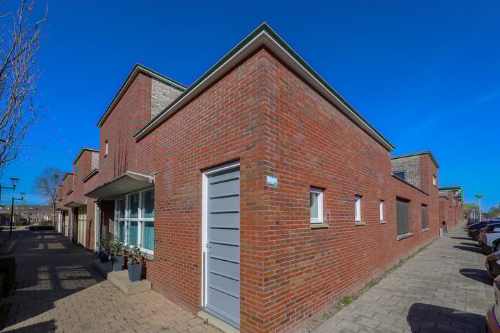 Foto 36 van J.J. Slauerhoffstraat 122