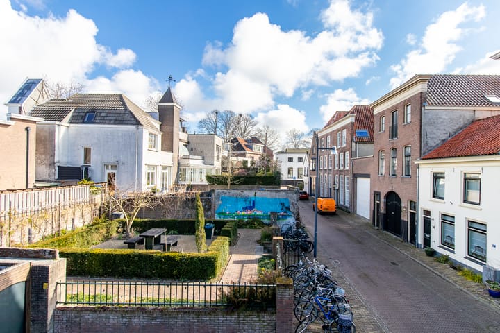 Foto 4 van Lange Steigerstraat 8