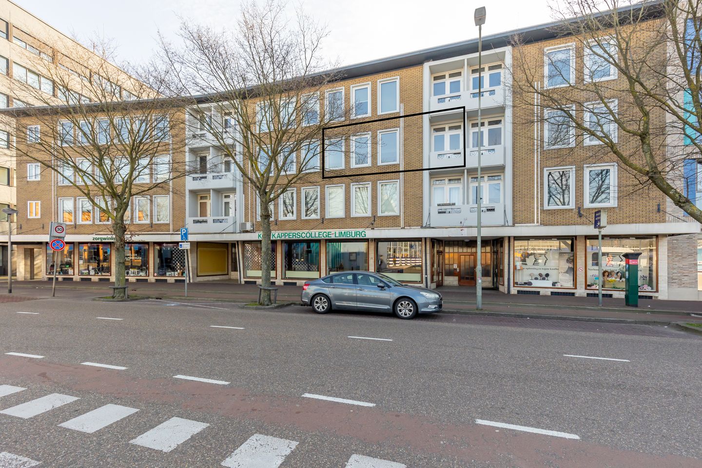 Photo 5 of Stationsplein 10-II