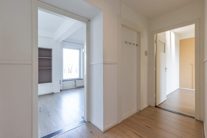 Foto 10 van Stationsplein 10-II