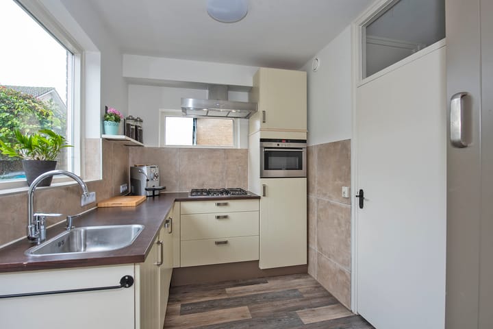 Foto 11 van Camphuysenstraat 54