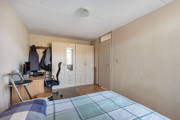 Foto 26 van Plevier 7