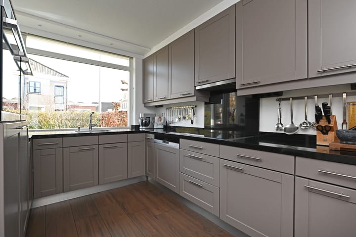 Photo 21 of Irislaan 76