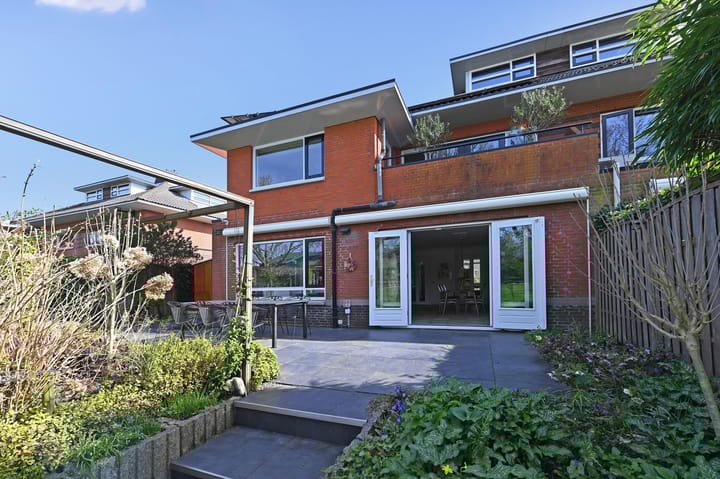 Photo 37 of Irislaan 76