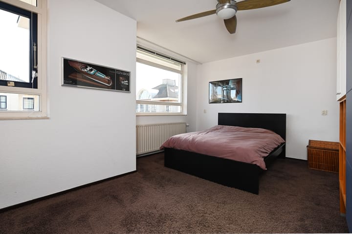 Photo 68 of Irislaan 76