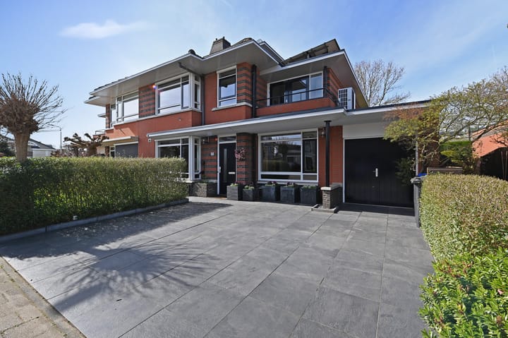 Photo 76 of Irislaan 76