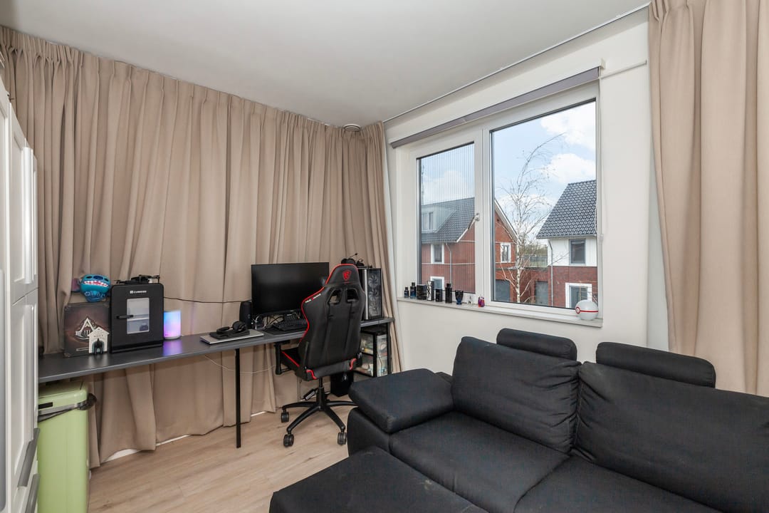 Photo 22 of Esther Vergeerstraat 42