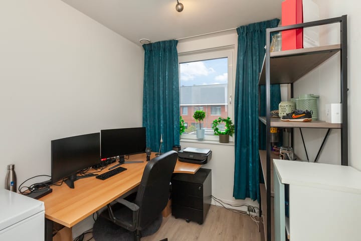 Foto 30 van Esther Vergeerstraat 42