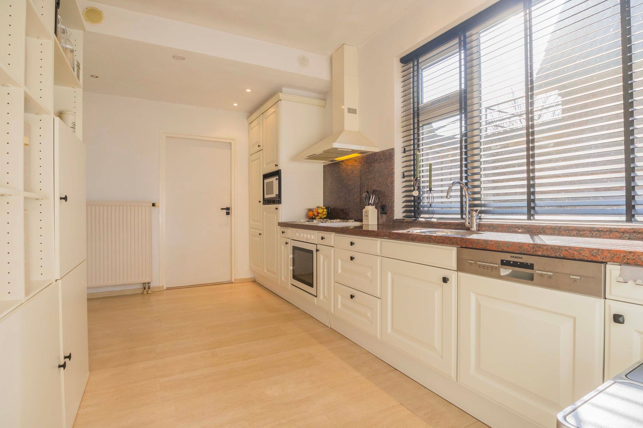 Foto 18 van Molenstraat 79