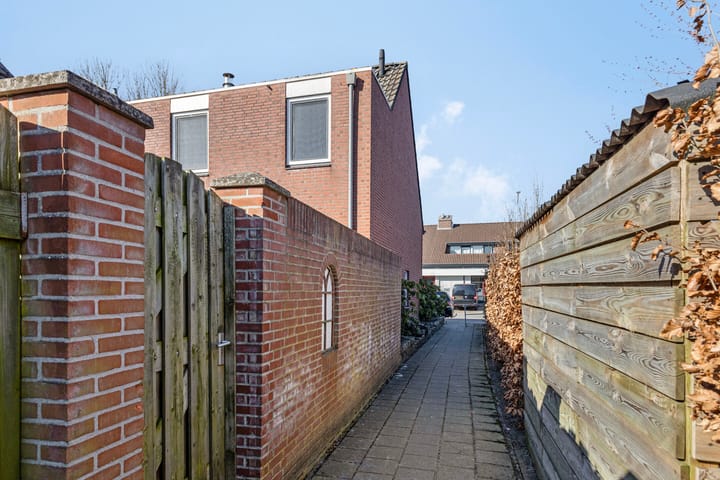 Foto 34 van Vragenderweg 44