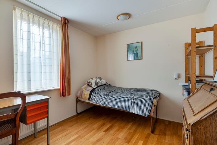 Foto 25 van Venne 107-A