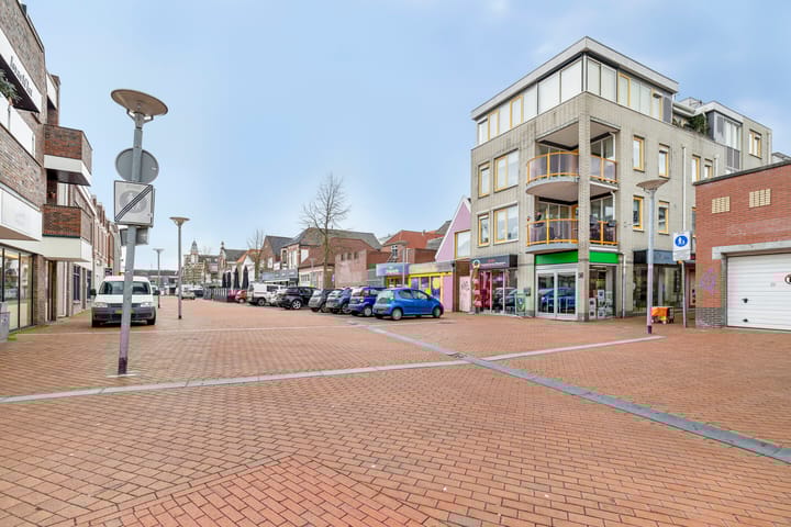 Foto 28 van Venne 107-A