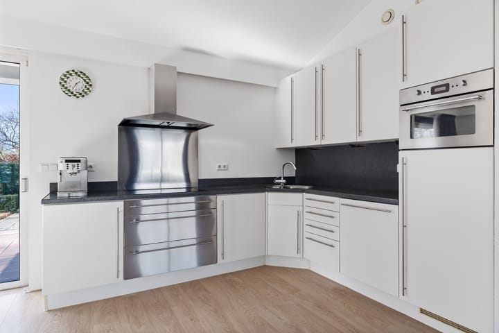 Foto 3 van Bert Haanstrahof 14