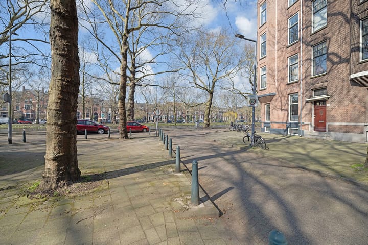 Photo 43 of Graaf Florisstraat 124-A