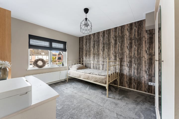 Photo 20 of Jan Luijkenhof 22