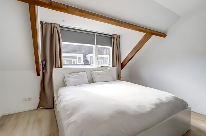 Foto 18 van Leliestraat 7