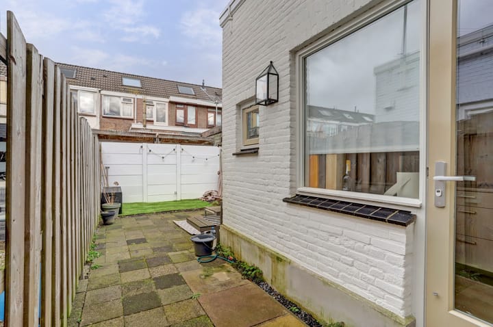 Foto 29 van Leliestraat 7