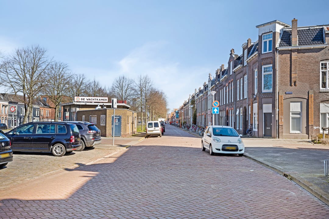 Photo 16 of Bankastraat 3