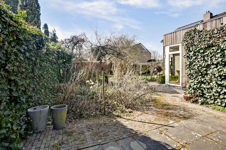 Foto 59 van De Meridiaan 11