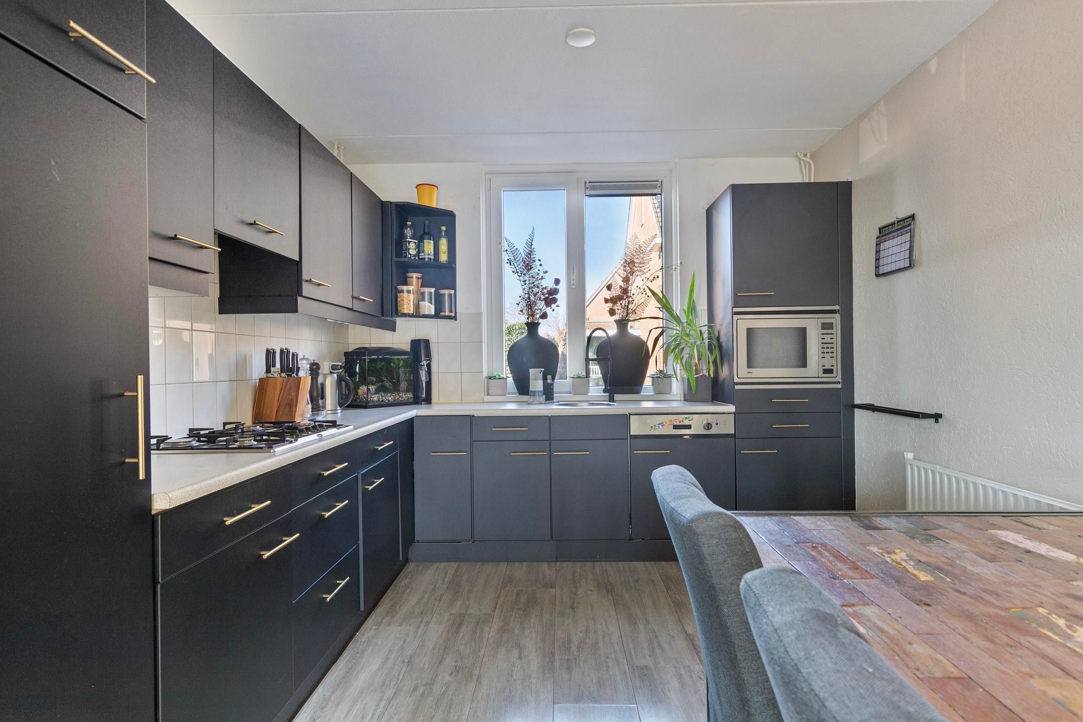 Foto 12 van Veenkade 20