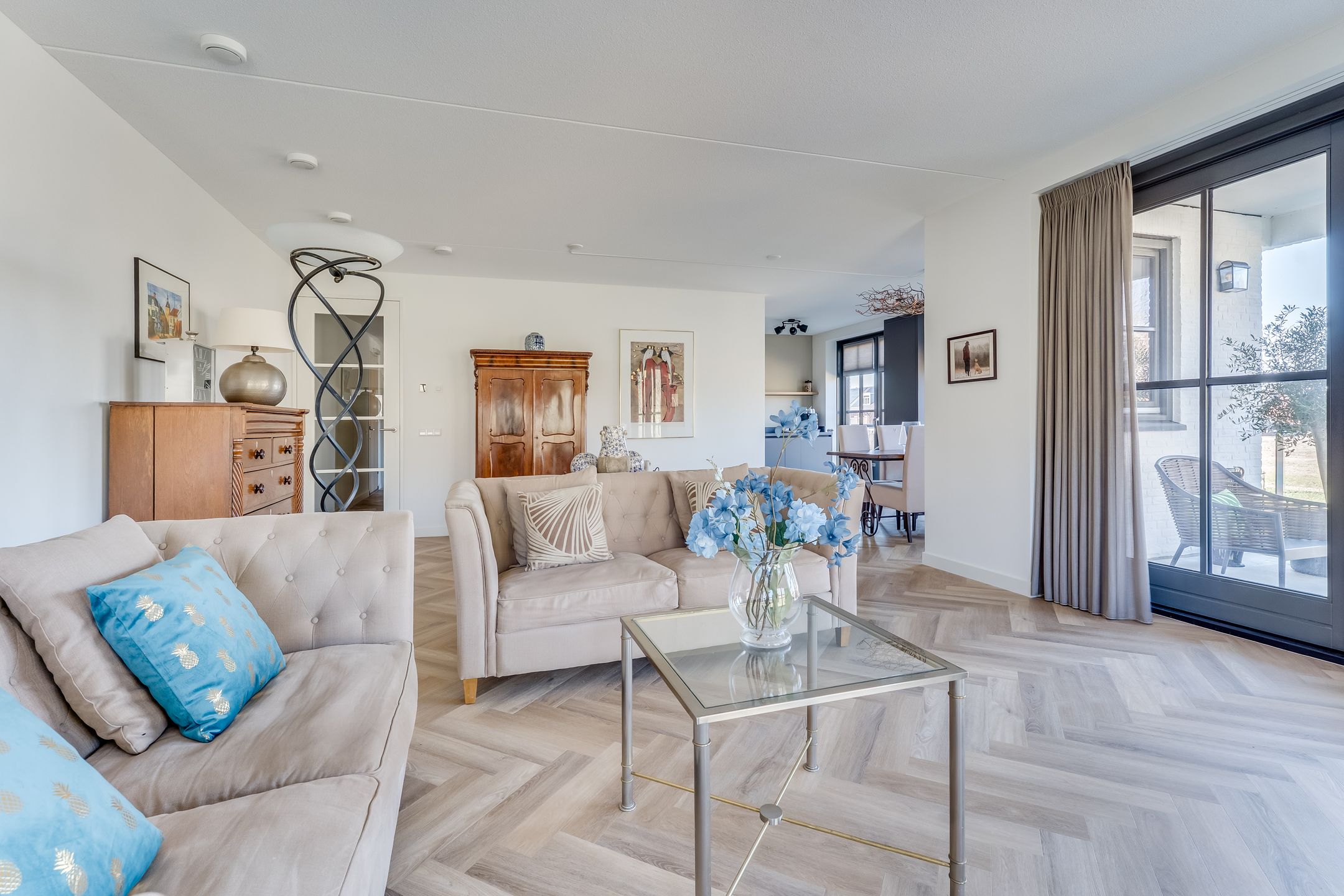 Foto 12 van Plataanpad 54