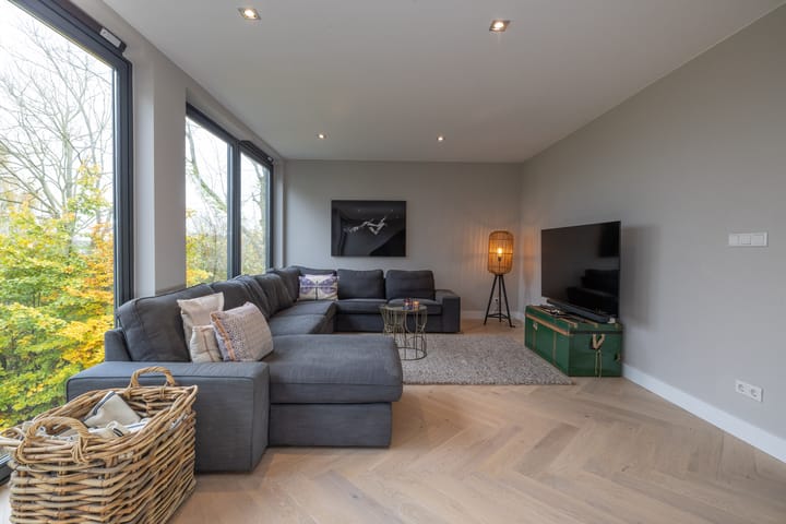 Photo 4 of Huigsloterdijk 355