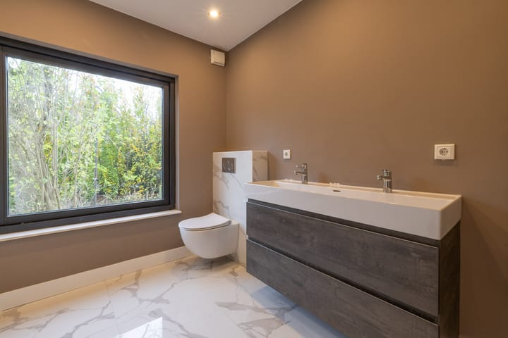 Photo 42 of Huigsloterdijk 355