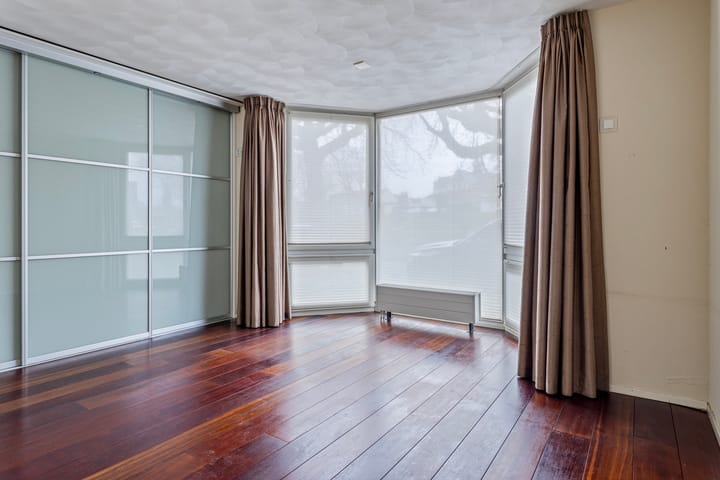 Photo 10 of Oostsingel 56-01