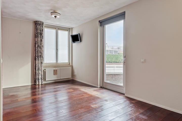 Photo 16 of Oostsingel 56-01