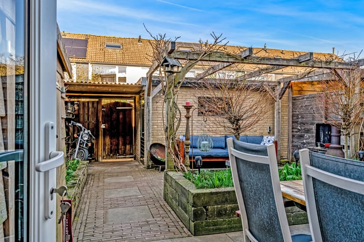 Photo 24 of Korenbloemstraat 10