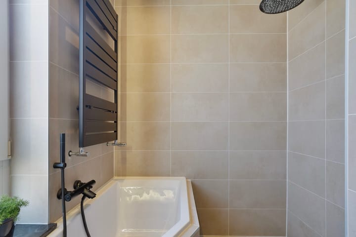 Foto 22 van Plesmanstraat 2-04