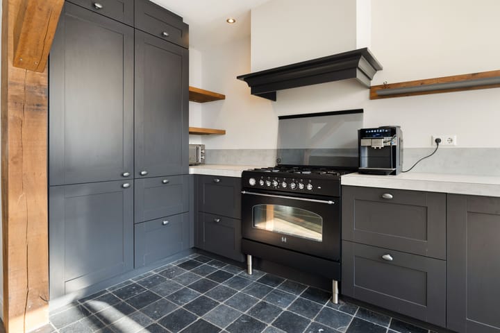 Photo 13 of Prinses Irenestraat 6