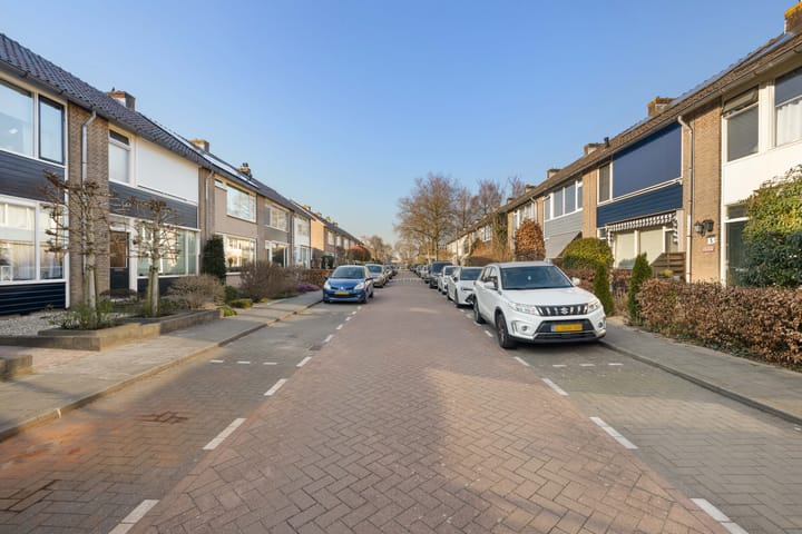 Photo 44 of Prinses Irenestraat 6