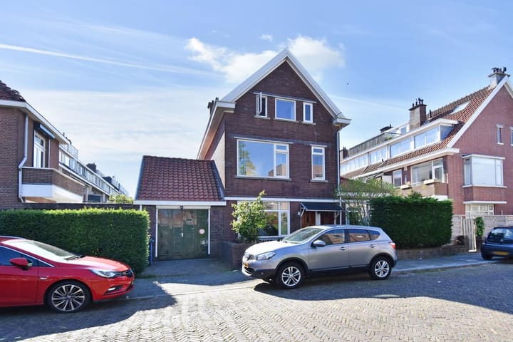 Photo 26 of van Matenessestraat 11