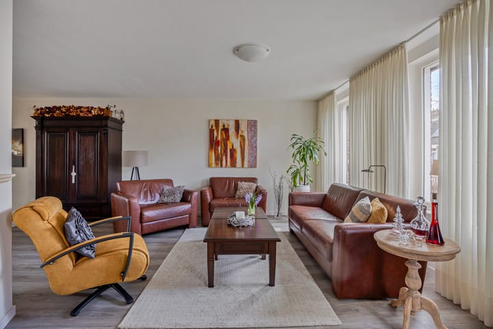 Foto 2 van Moutzveld 16