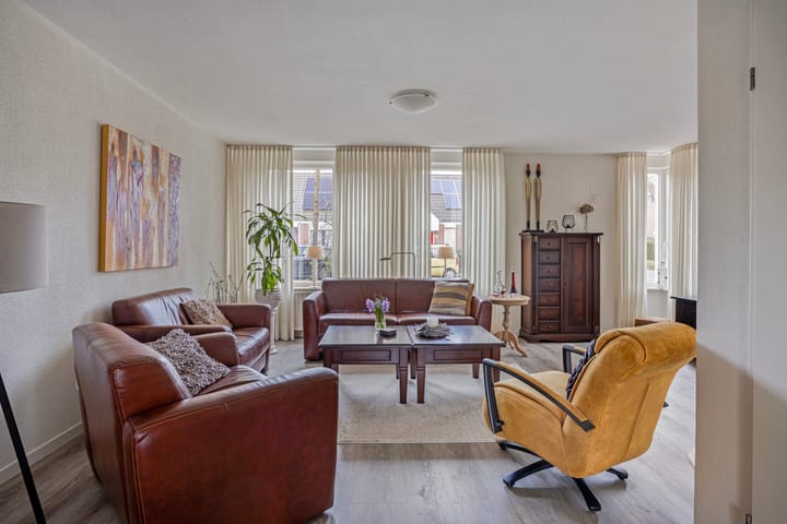 Foto 3 van Moutzveld 16